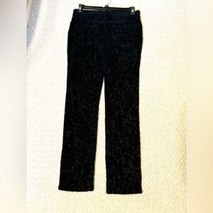 NYDJ medium black velvet sz 8 pants denim jeans subtle velvet print Lift Tuck